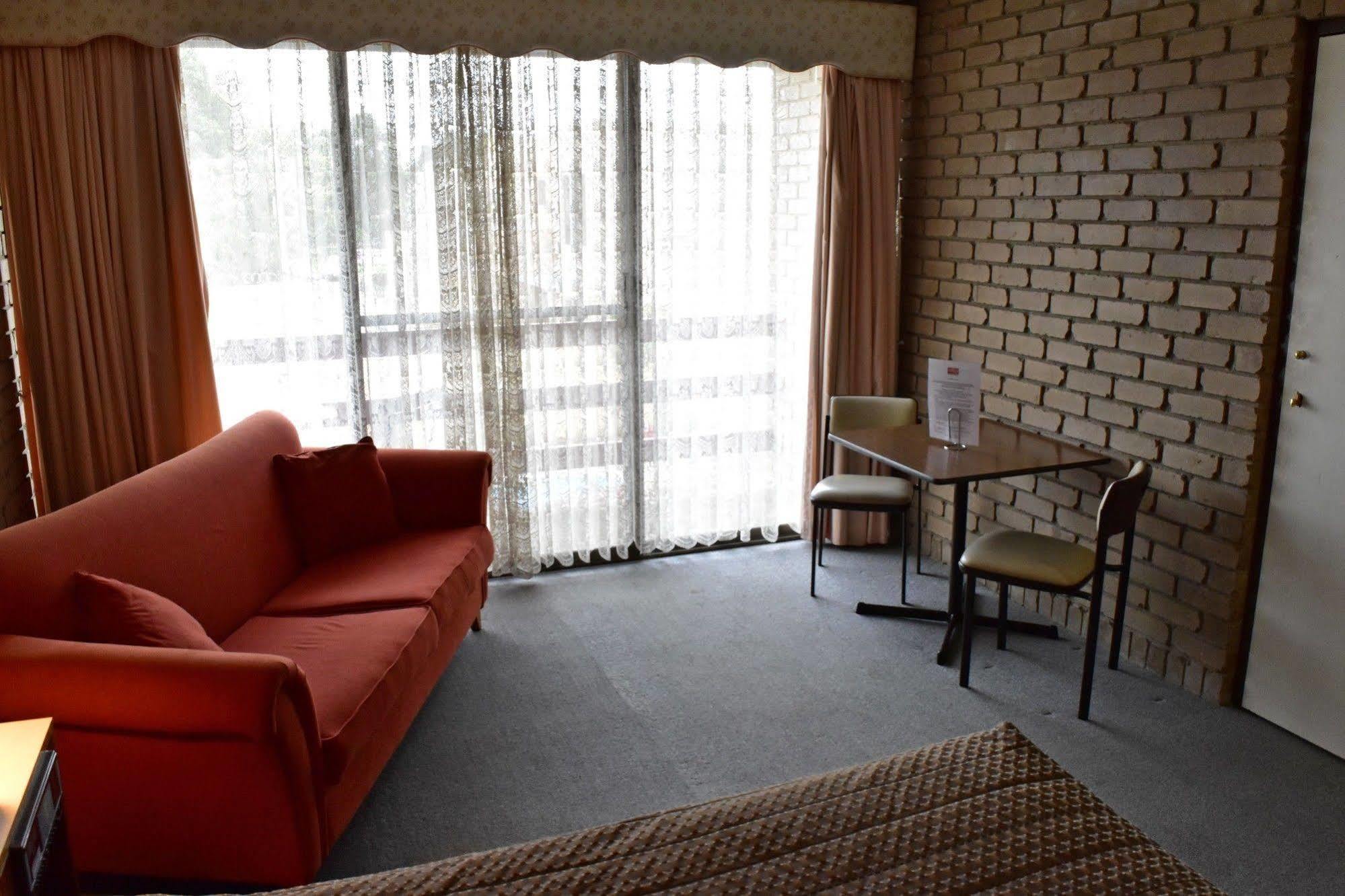 The Black Bull Motel Traralgon Kültér fotó